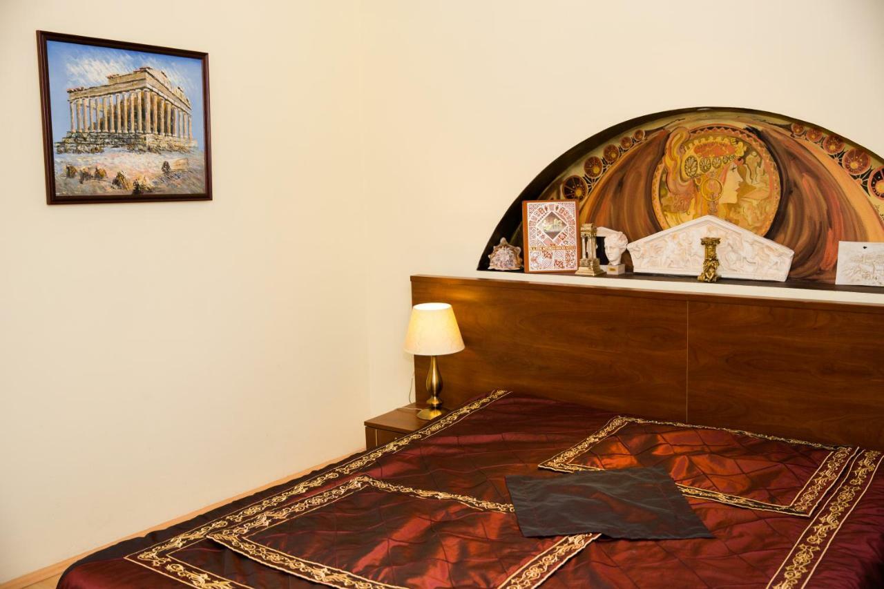 Hotel Roco Izvin Buitenkant foto