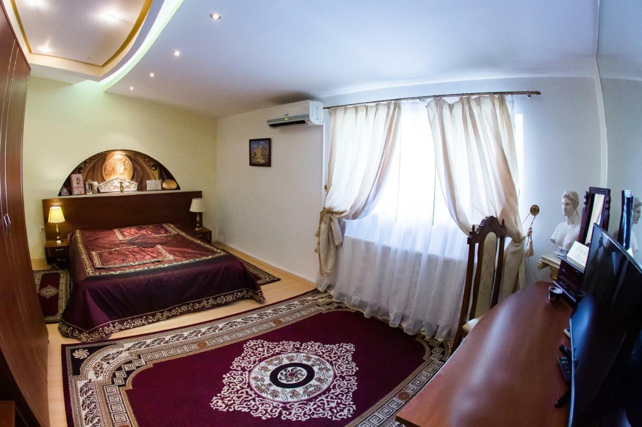 Hotel Roco Izvin Buitenkant foto